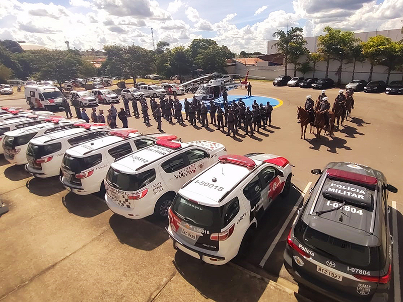 PMs se reuniram no batalhão antes de saírem para as ruas