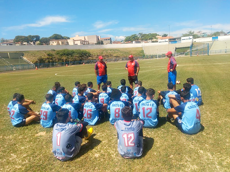 Treino, diálogo e discussão da tática foram priorizados nesta semana pelo time